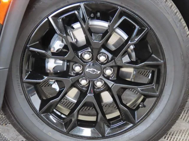 2025 Chevrolet Traverse LT - Photo 6