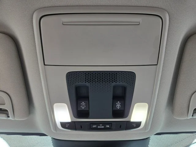 Used 2025 Gray Honda Elite image 27