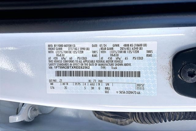 Used 2024 White Ford XLT image 27