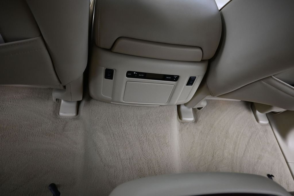 Used 2015 Gray INFINITI  image 14