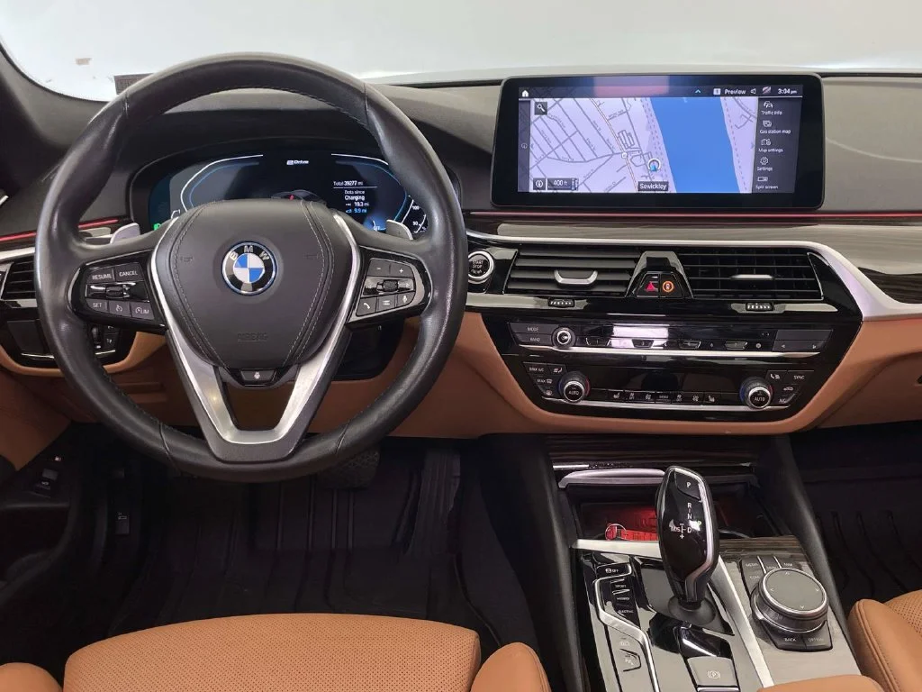 Used 2023 Gray BMW 530e iPerformance image 23