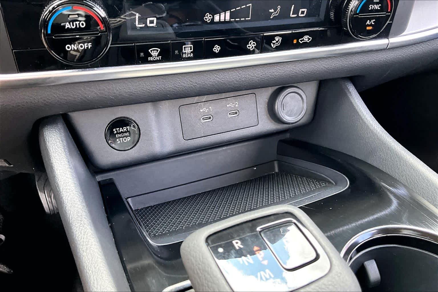 Used 2025 Deep Ocean Blue Pearl Nissan SV image 31
