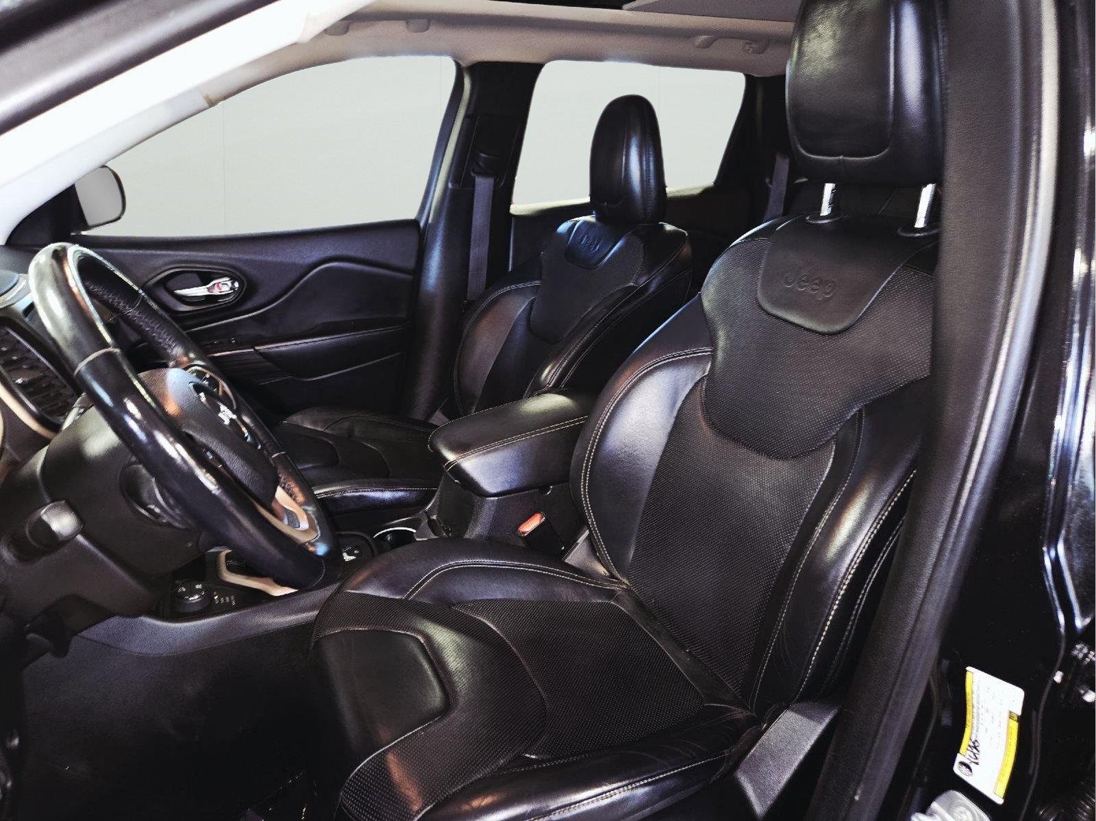 Used 2014 Brilliant Black Crystal Pearlcoat Jeep Limited image 41