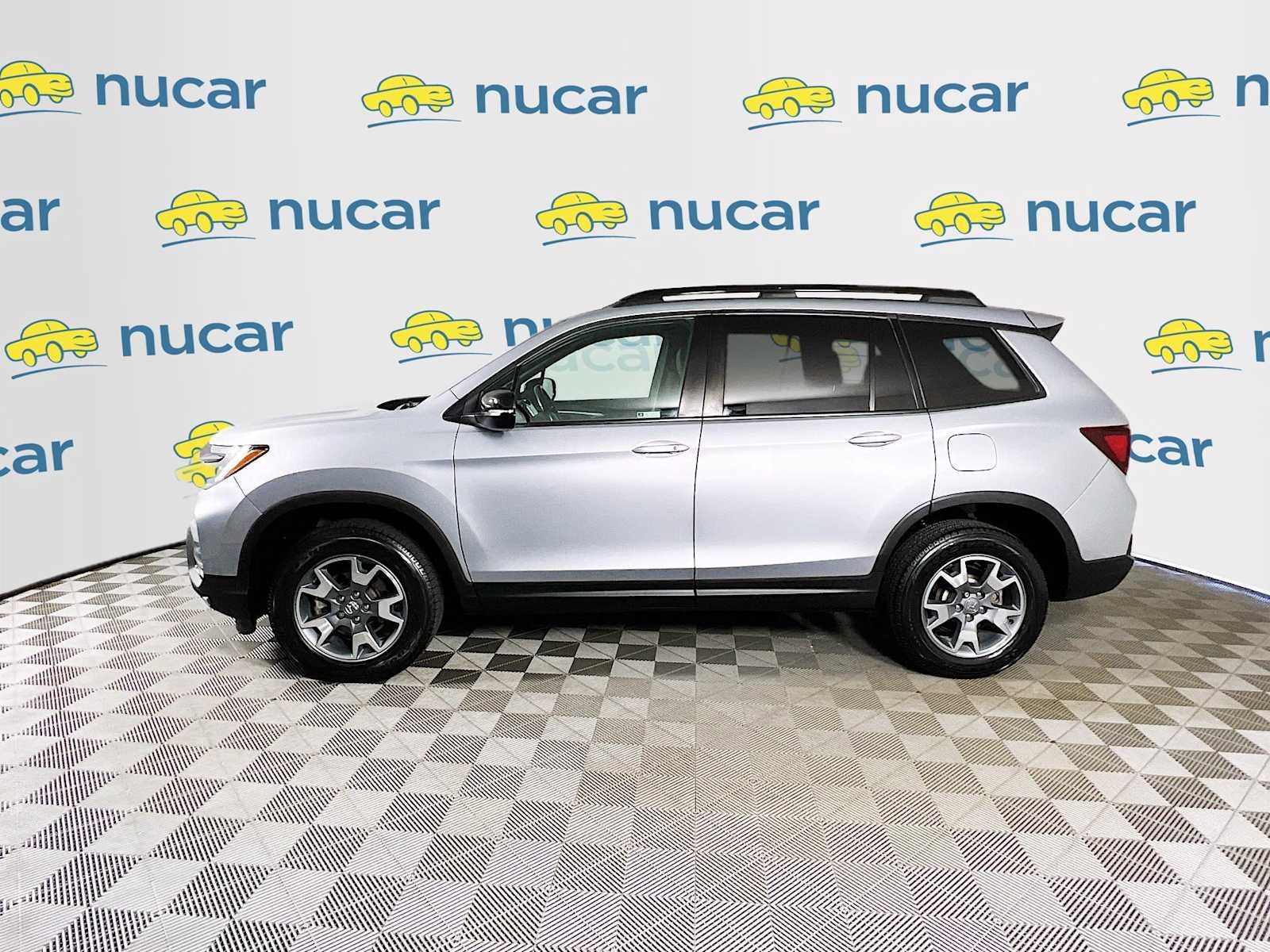 Used 2023 Lunar Silver Metallic Honda TrailSport image 4