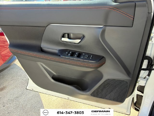New 2027 Aspen White TriCoat / Super Black Two-tone Nissan Rock Creek® image 23