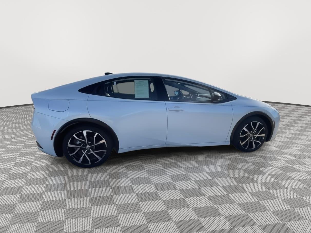 2026 Toyota Prius Plug-in Hybrid XSE Premium - Photo 12