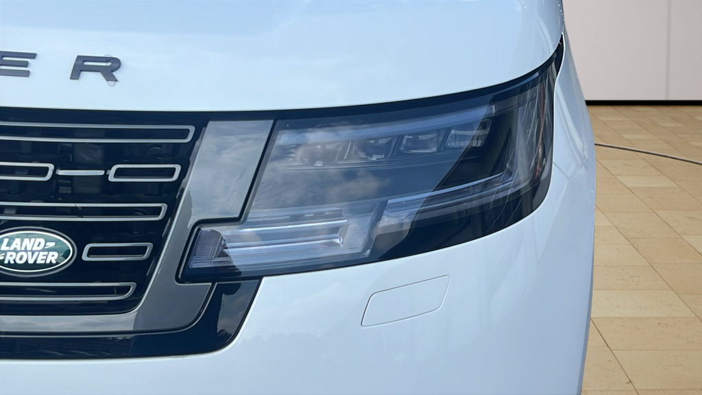 New 2027 White Land Rover SE image 11