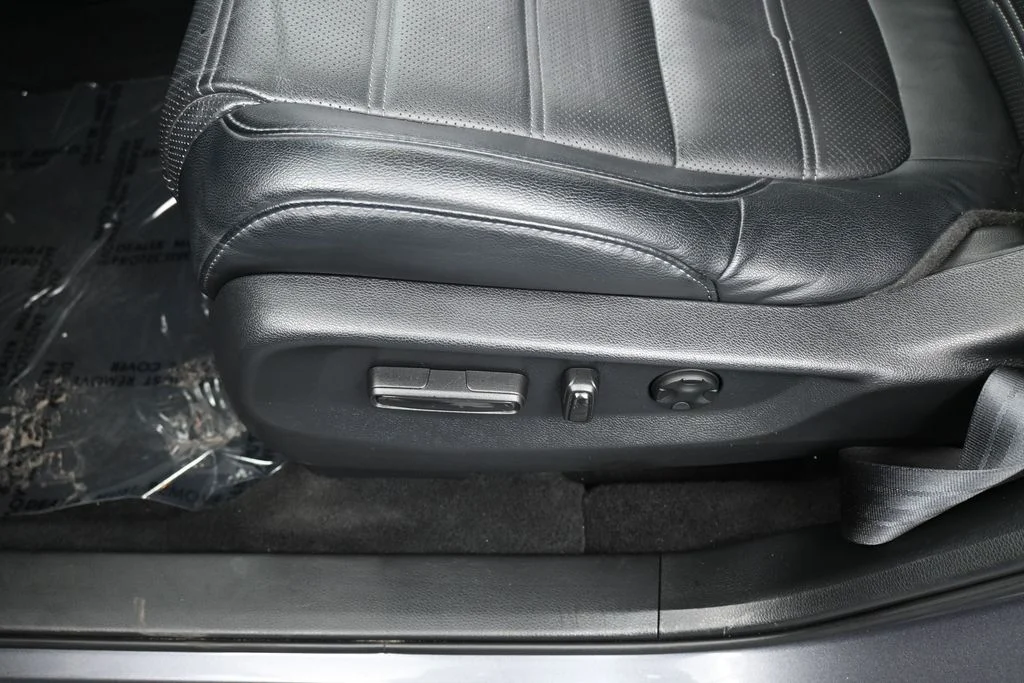 Used 2022 Gray Honda EX-L image 16