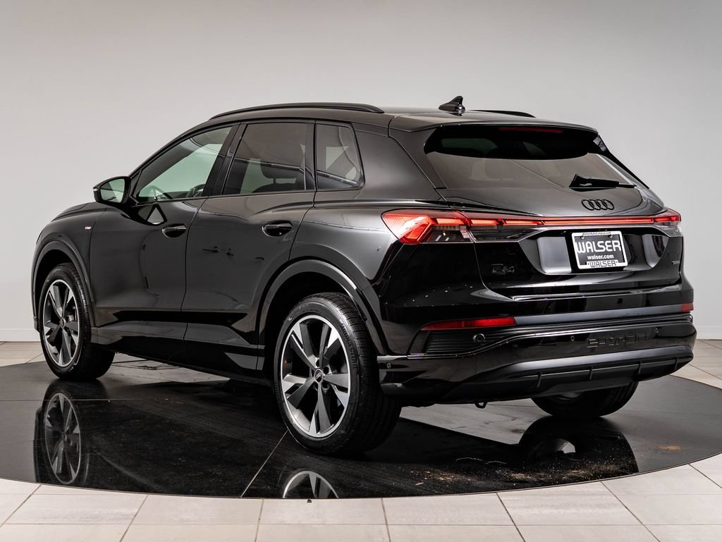 Used 2023 Mythos Black Metallic Audi Premium Plus image 6