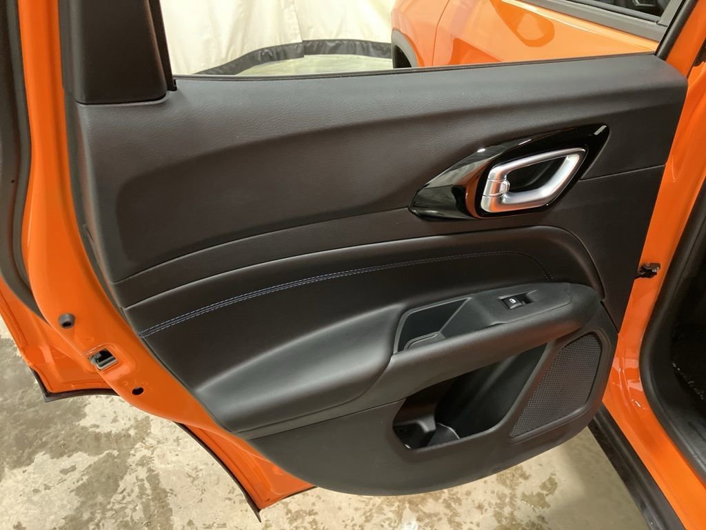 New 2026 Joose Exterior Paint Jeep Limited Altitude image 7