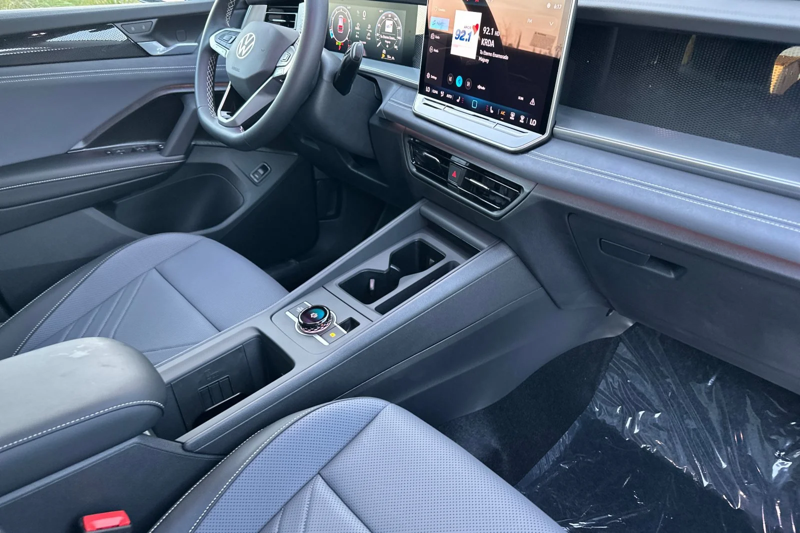 New 2026 Monterey Blue Pearl Volkswagen SE image 16