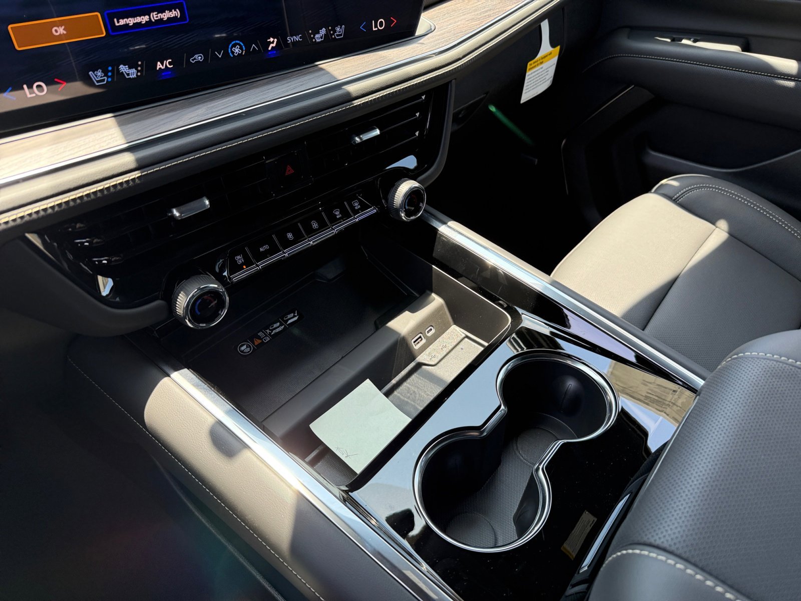 Used 2025 Dark Ash Metallic Chevrolet Premier image 13