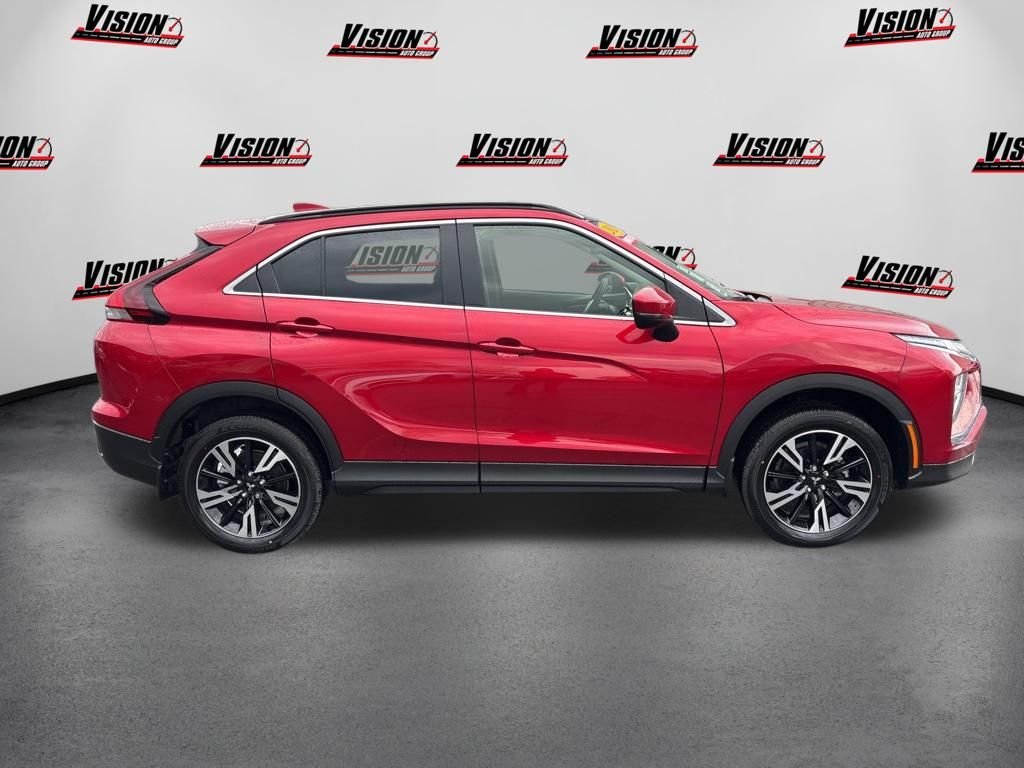 Used 2024 Red Mitsubishi SE image 3