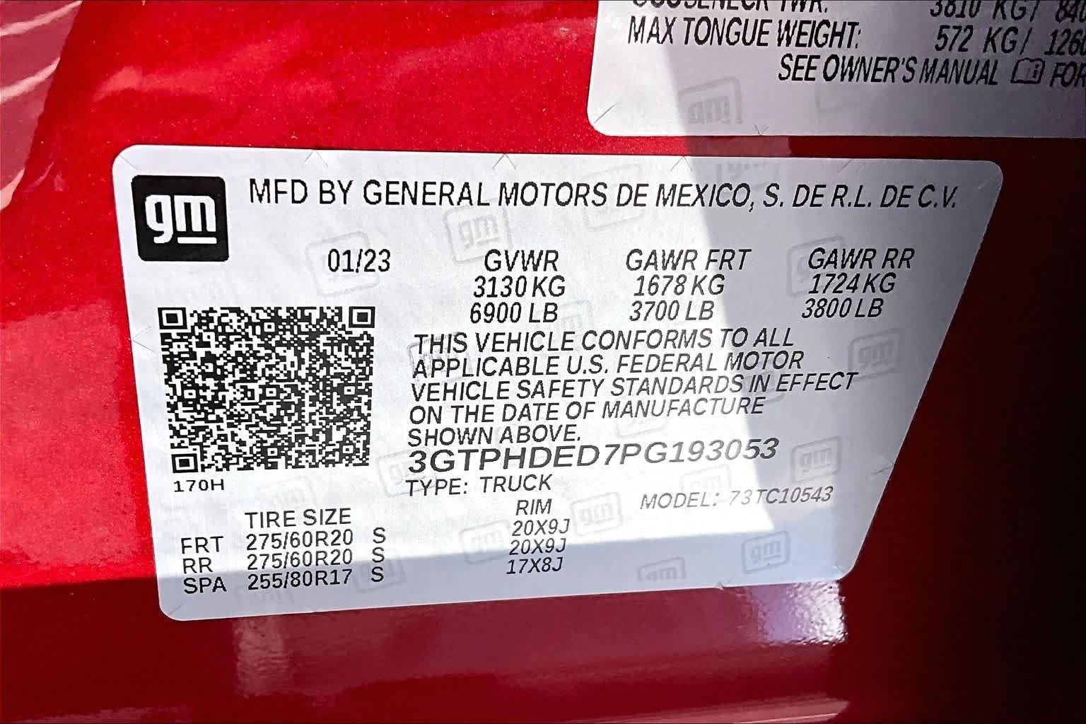 Used 2023 Volcanic Red Tintcoat GMC SLT image 32