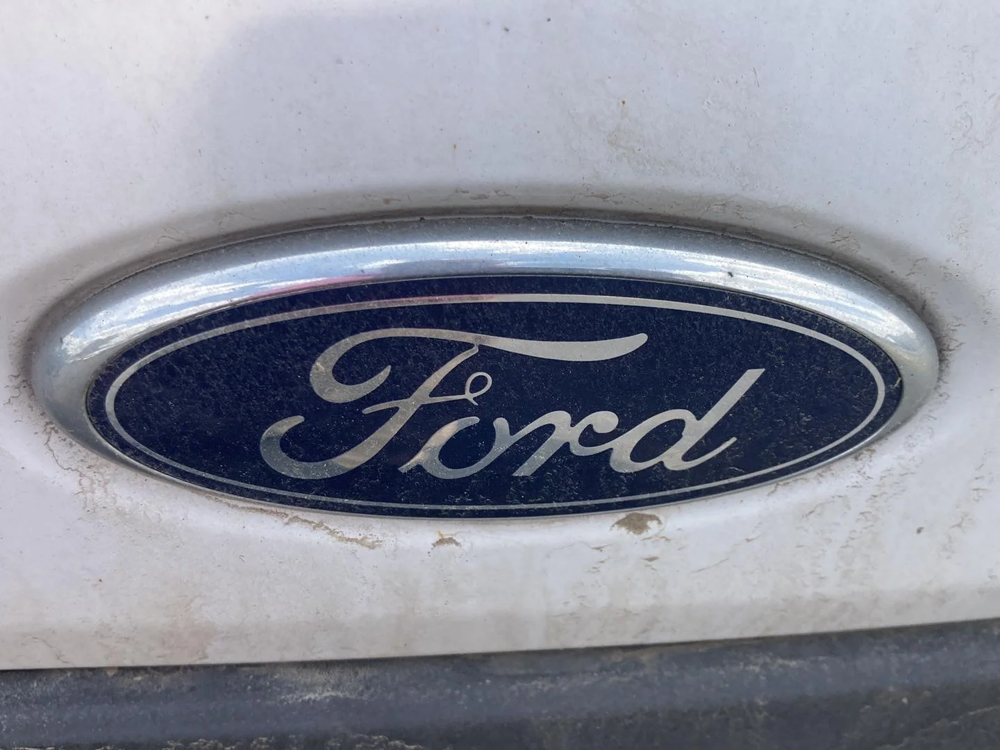Used 2024 Oxford White Ford 350 image 12