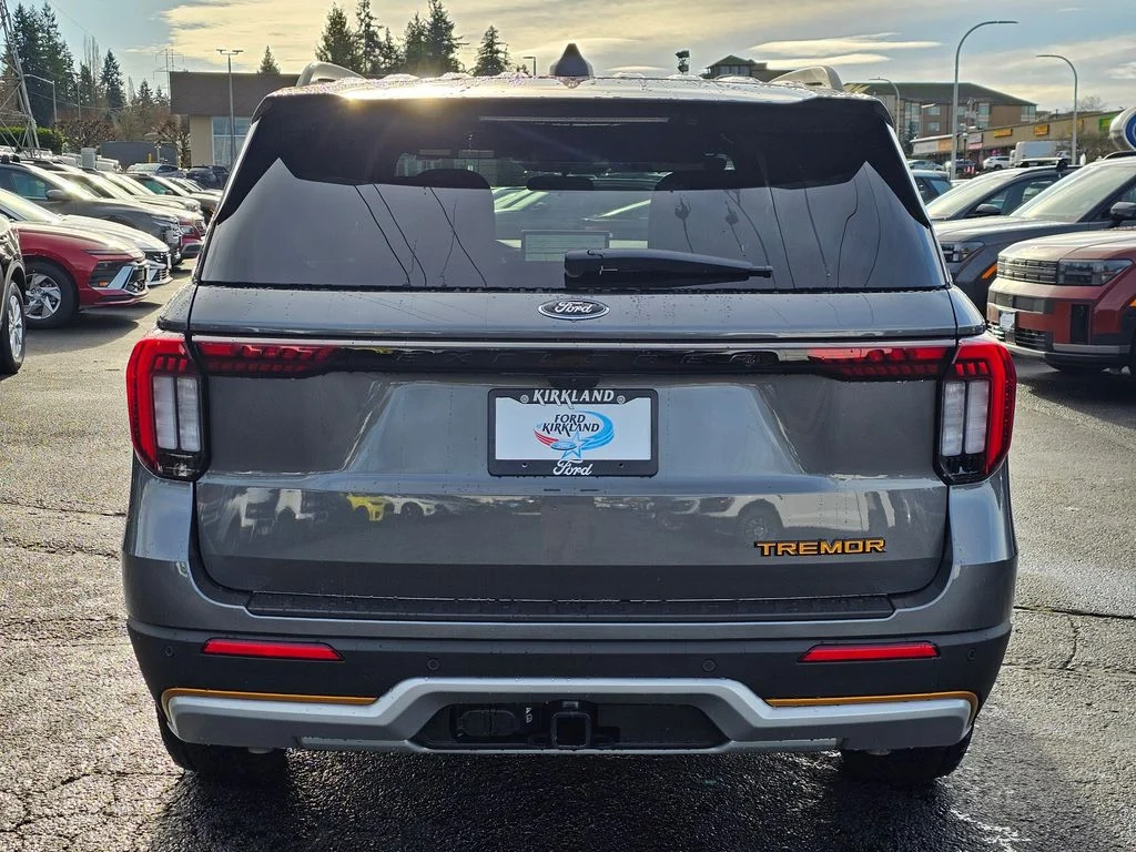 New 2026 Gray Ford Tremor image 6