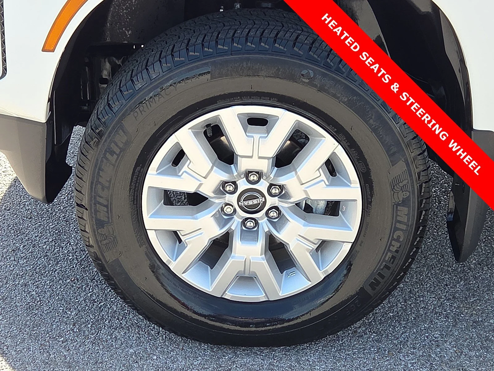 Used 2024 Glacier White Nissan SV image 7