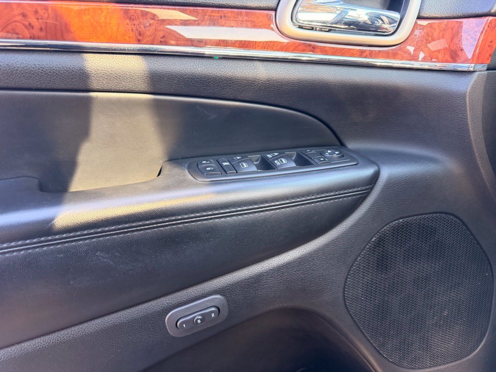 Used 2013 Black Jeep Limited image 33