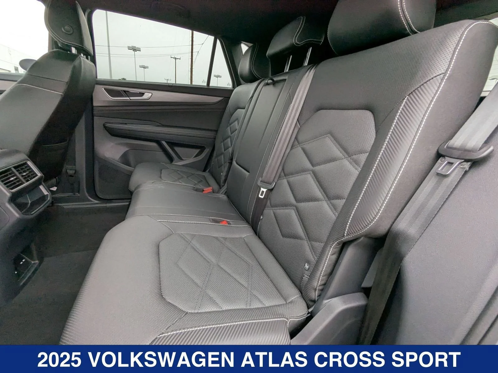 2025 Volkswagen Atlas Cross Sport SE w/Tech - Photo 21