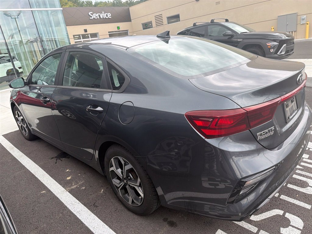 Used 2021 Gray Kia LXS image 6