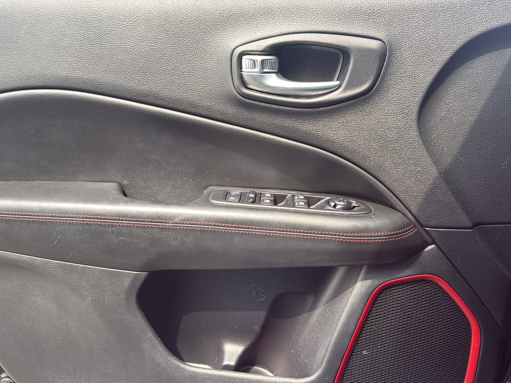 Used 2020 Black Jeep Trailhawk image 28