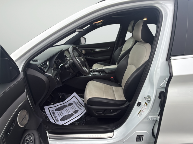 Used 2023 White INFINITI ESSENTIAL image 10