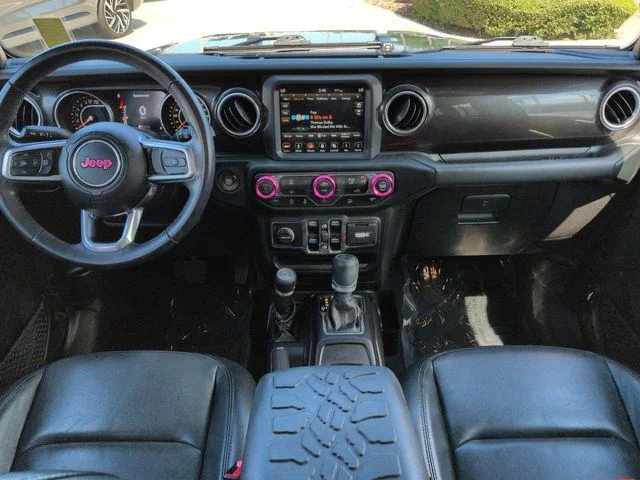 Certified Used 2019 Granite Crystal Clearcoat Metallic Jeep Unlimited Sahara Altitude image 15