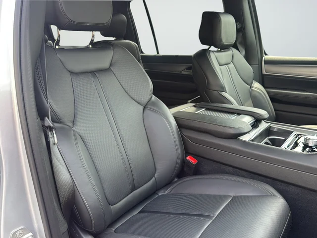 New 2026 Silver Zynith Jeep Limited Altitude image 26