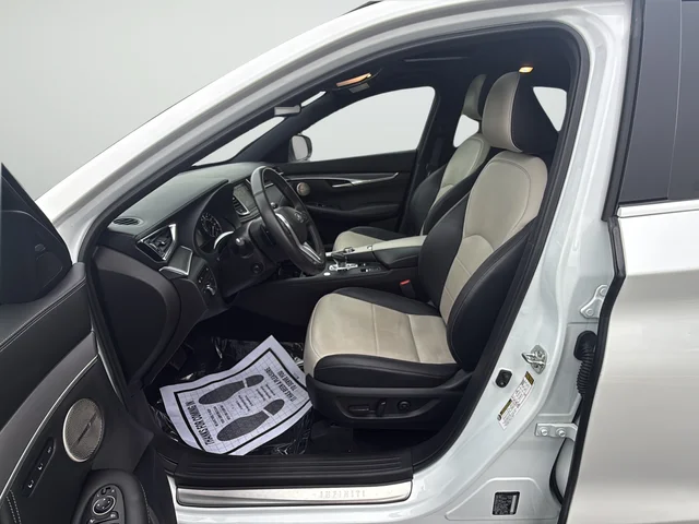 Used 2023 White INFINITI ESSENTIAL image 10