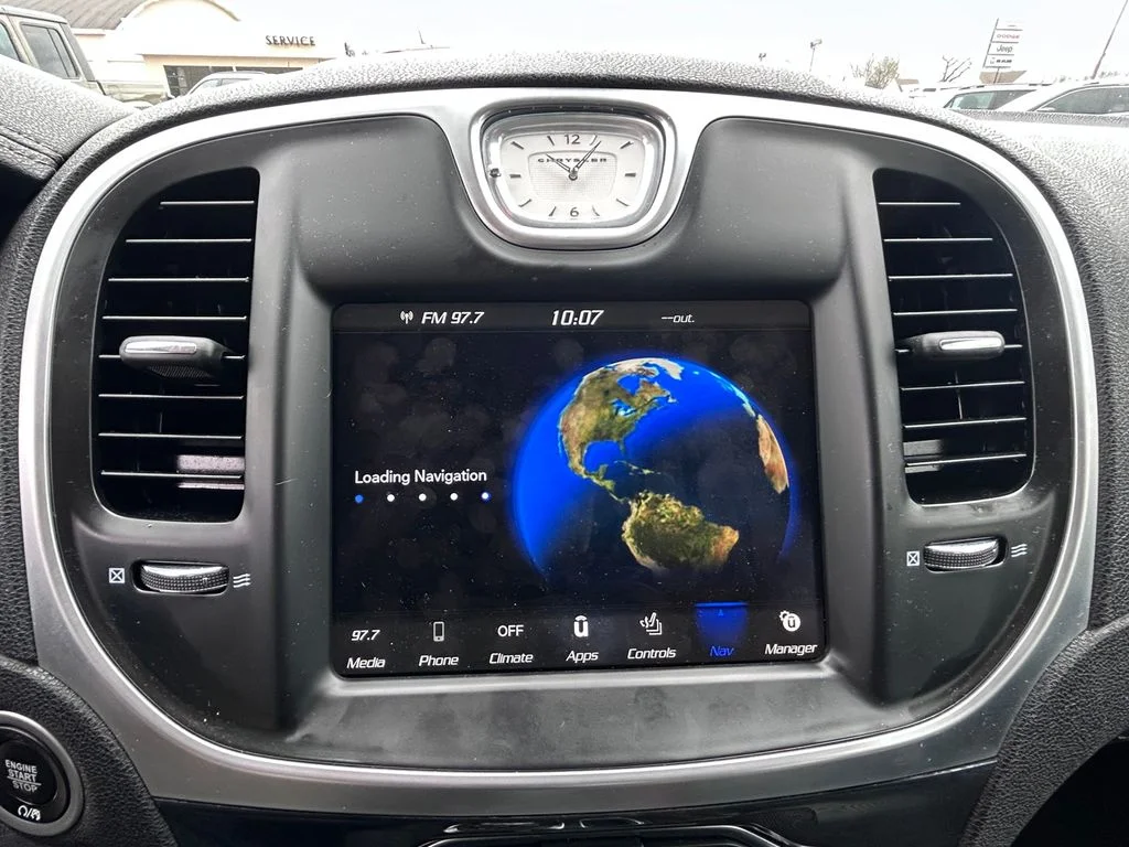 Used 2023 White Chrysler Touring image 5