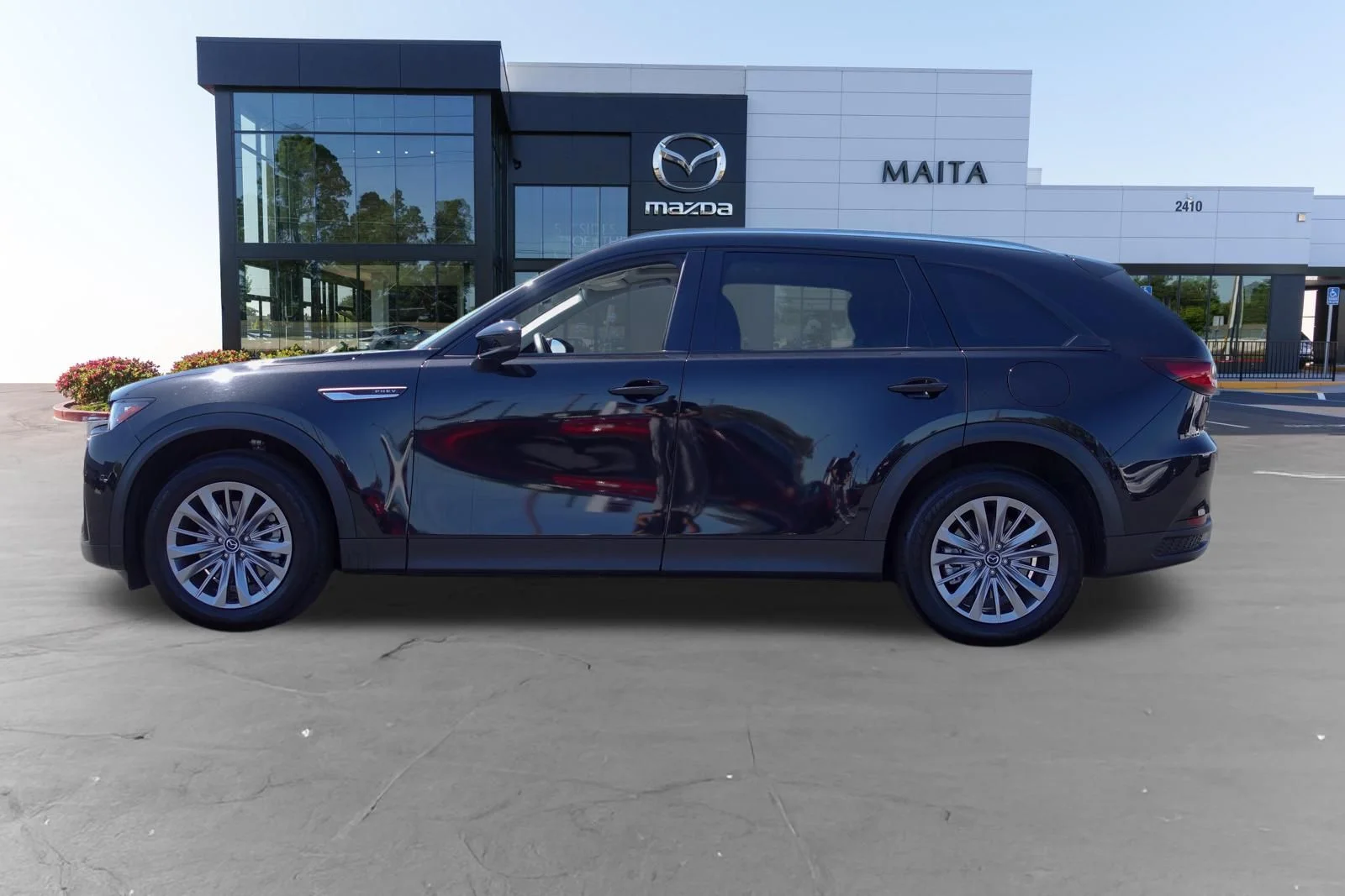 Certified Used 2024 Jet Black Mica Mazda Preferred image 8