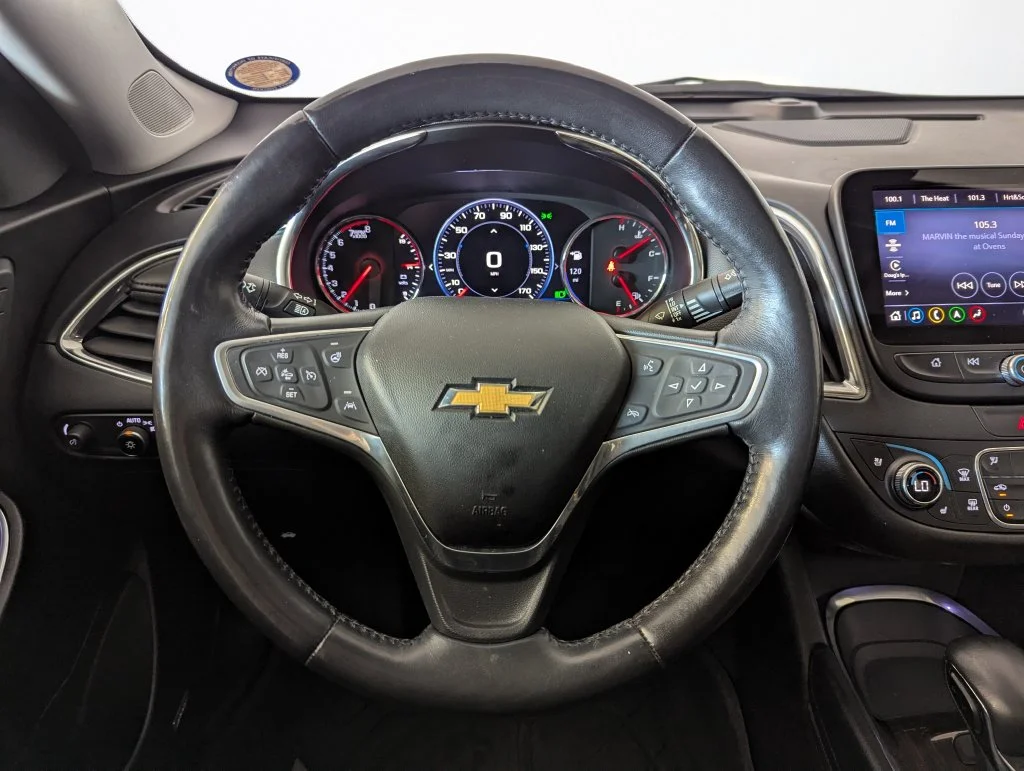 Used 2022 Gray Chevrolet Premier image 6