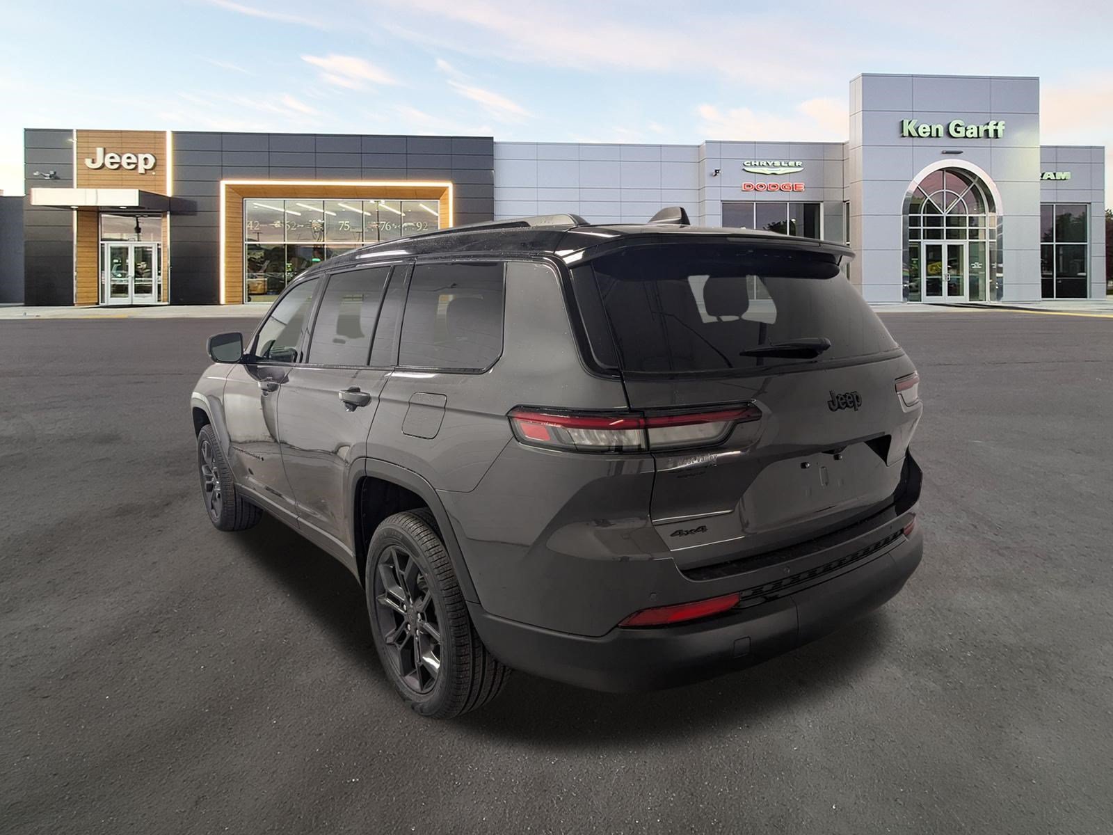 New 2025 Baltic Gray Metallic Clear-Coat Exterior Paint Jeep Limited image 7