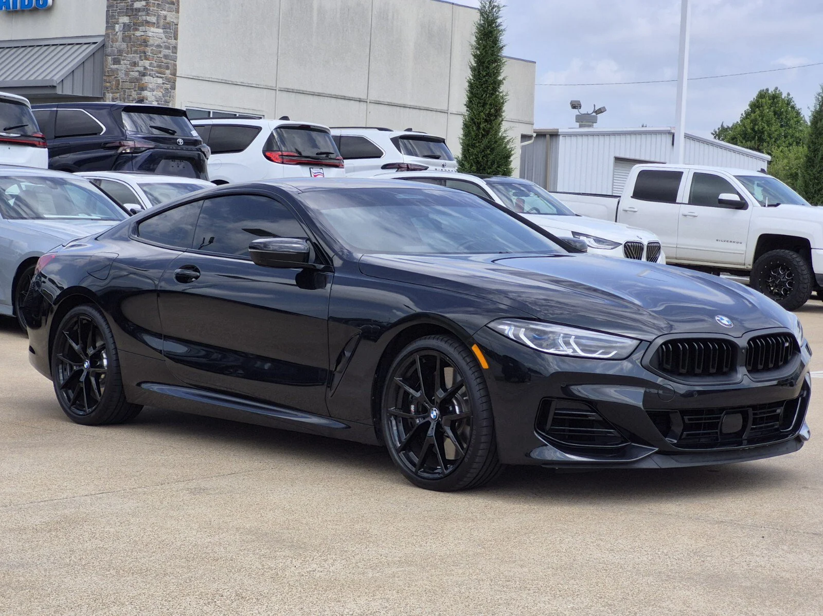 Used 2026 Black Sapphire Metallic BMW M850i xDrive image 3