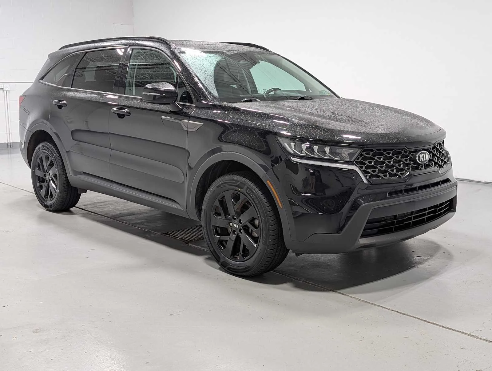 Used 2021 Ebony Black Kia S image 6