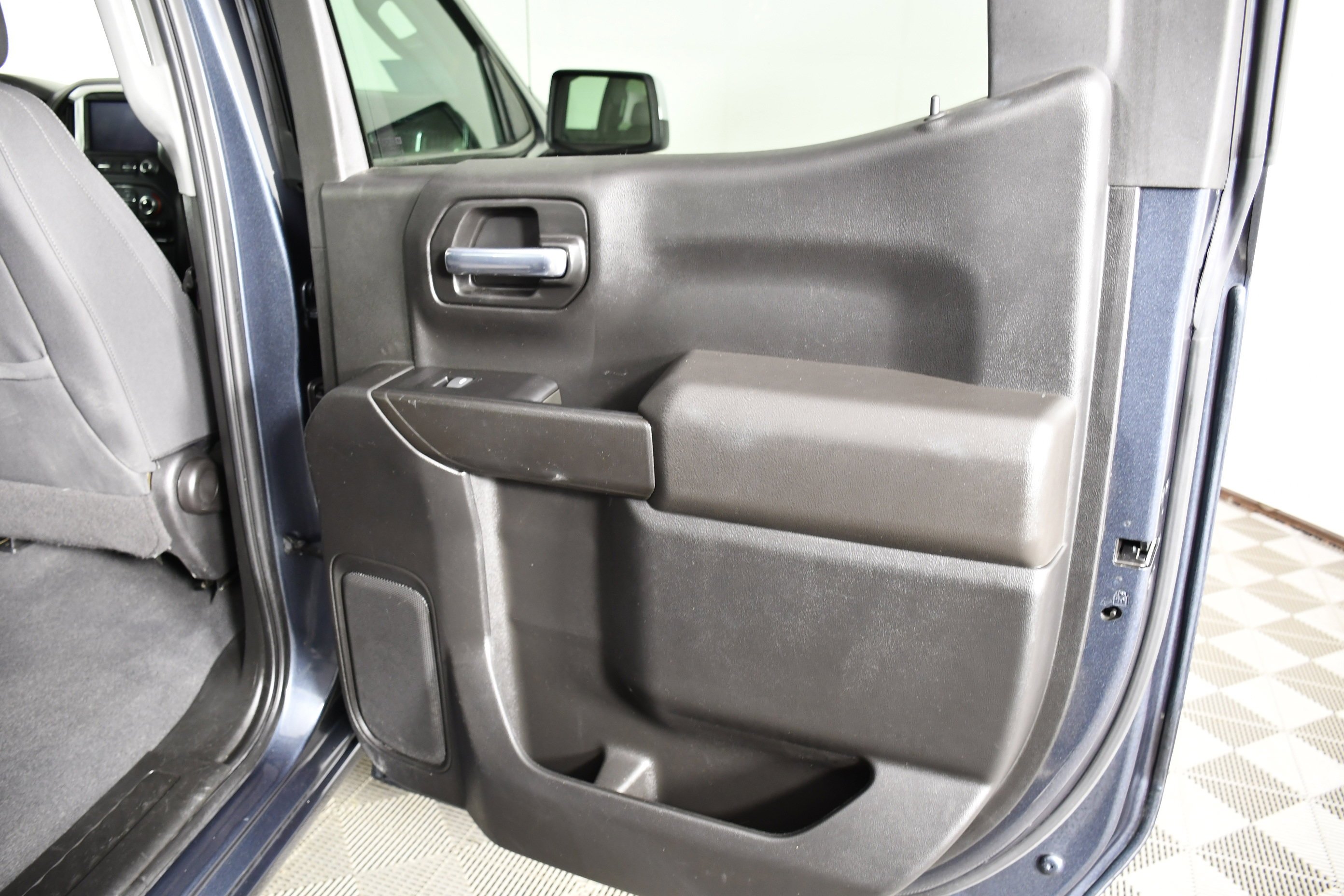 2022 Chevrolet Silverado 1500 LT - Photo 46
