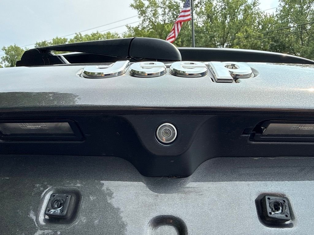 Used 2019 Gray Jeep Sport image 14