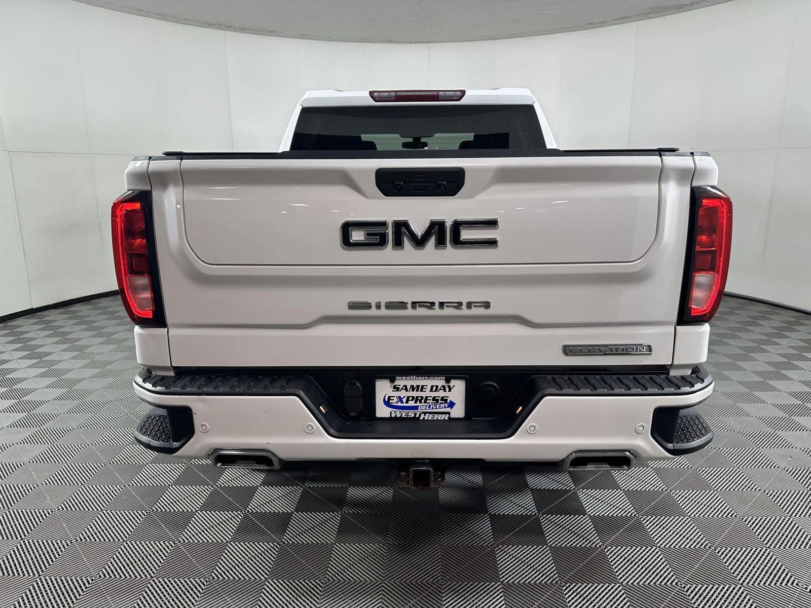 Used 2022 Summit White GMC Elevation image 14