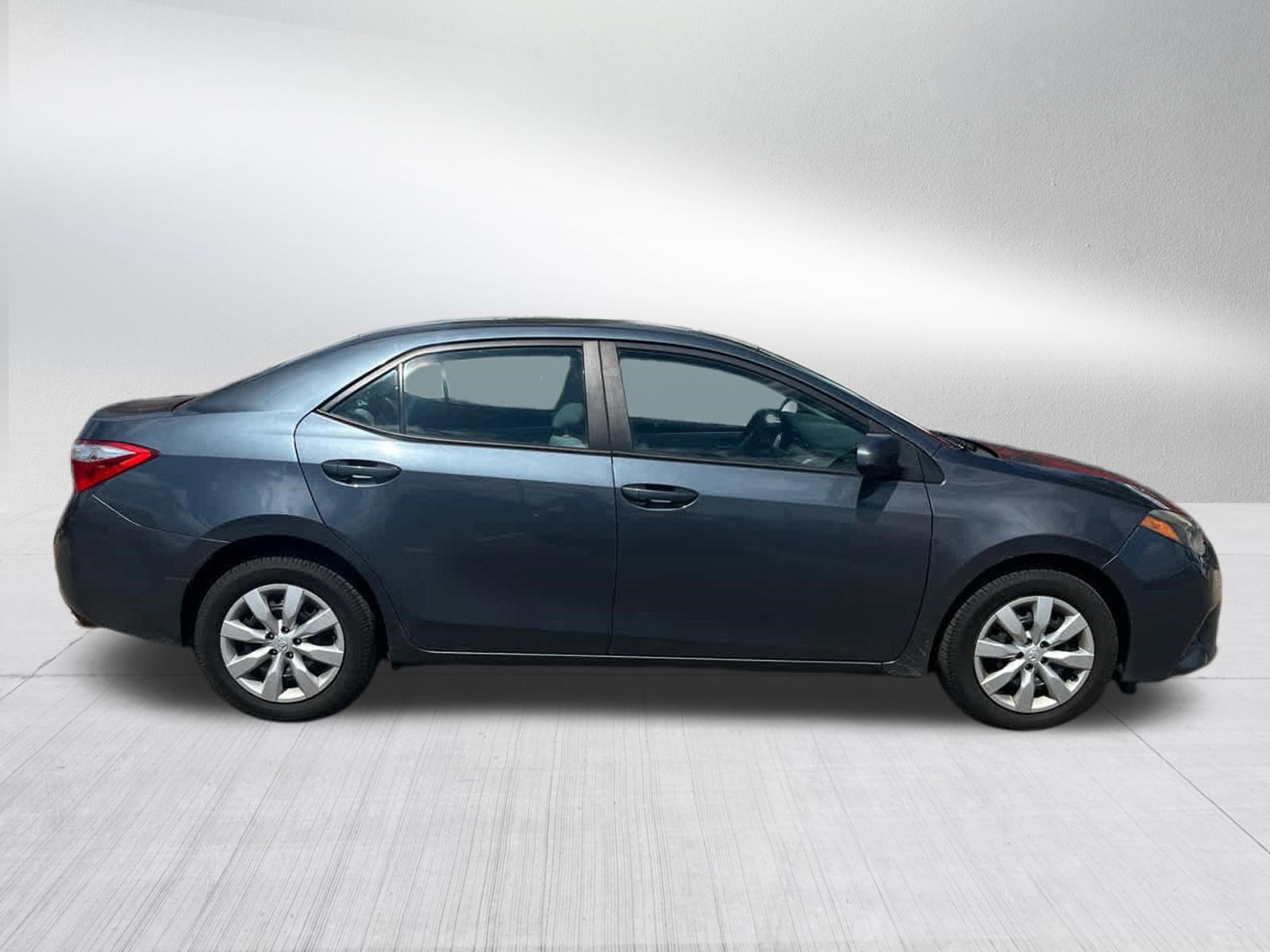 Used 2016 Toyota Corolla LE with VIN 2T1BURHE5GC641744 for sale in Brooklyn Center, MN