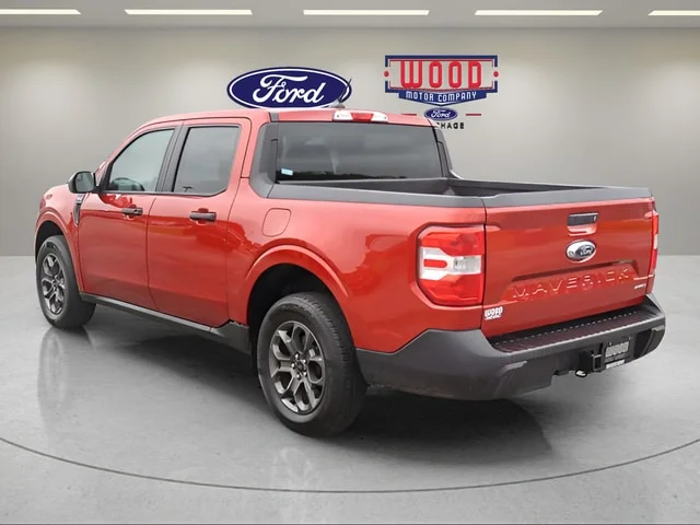 Used 2024 Chili Pepper Red Ford XLT image 5
