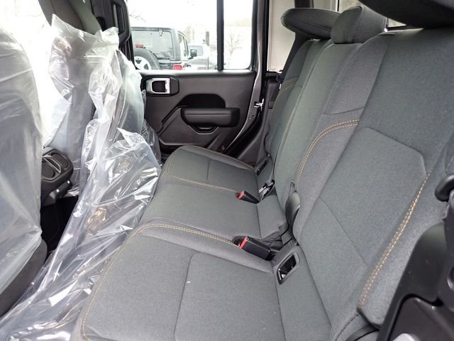 New 2026 Granite Crystal Metallic Clear-Coat Exterior Paint Jeep Sport S image 13