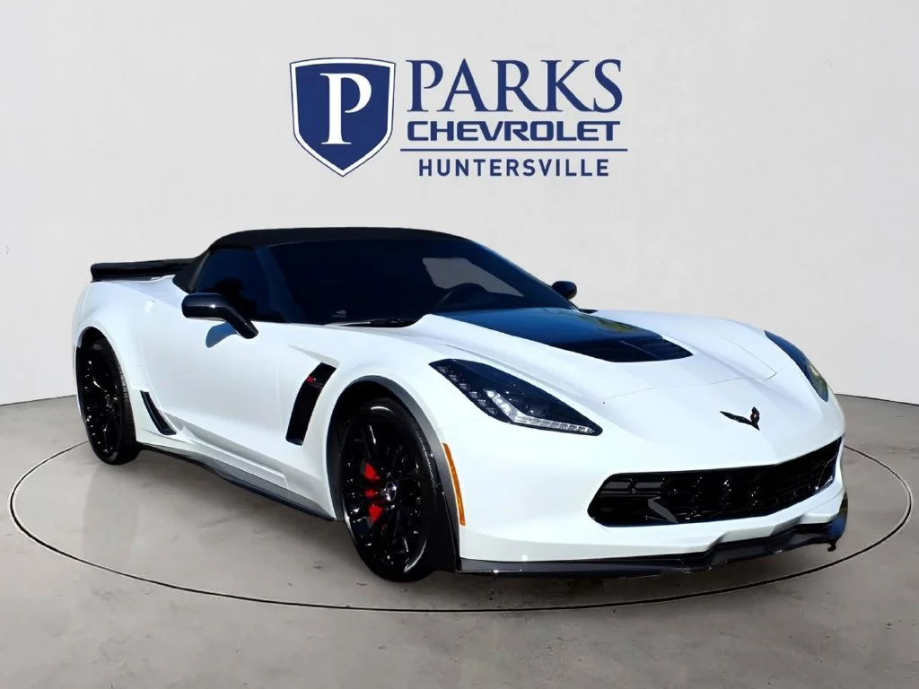 Used 2015 ARCTIC WHITE Chevrolet Z06 3LZ image 1