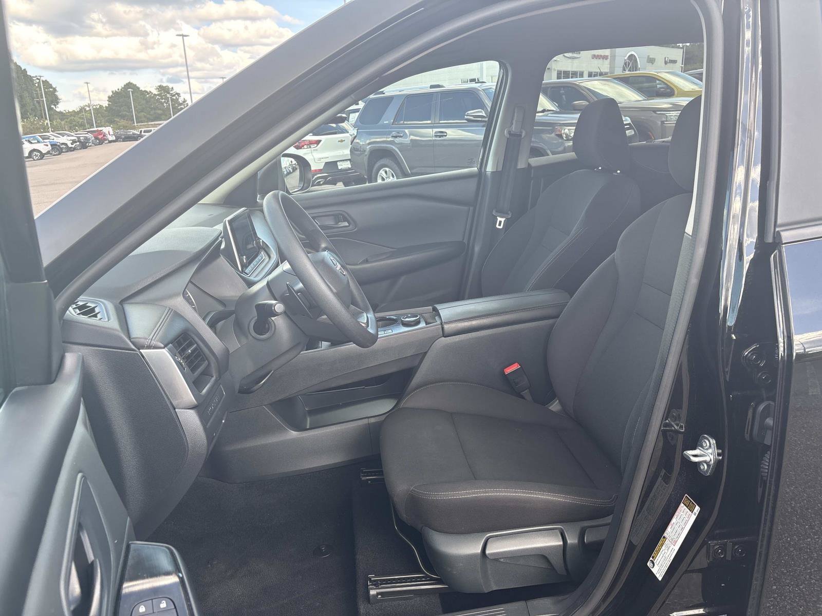 2026 Nissan Rogue S - Photo 13