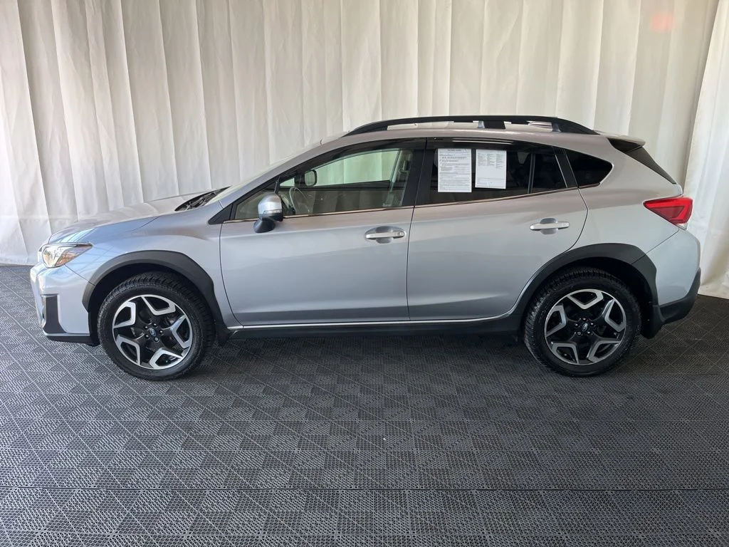 Used 2019 Silver Subaru 2.0i Limited image 28