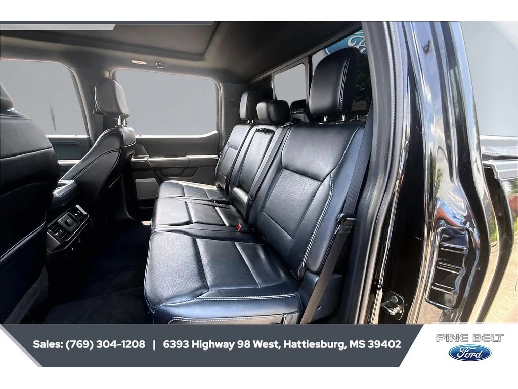 Used 2024 Agate Black Metallic Ford LARIAT image 20