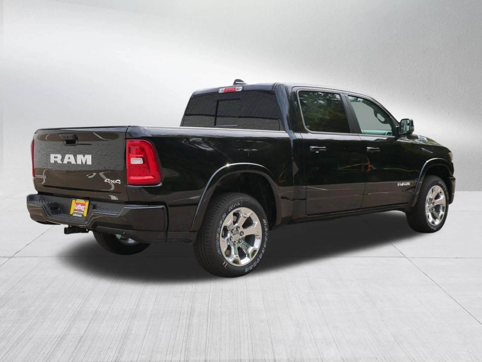 New 2026 Diamond Black Crystal Pearl-Coat Exterior Paint RAM Big Horn image 7