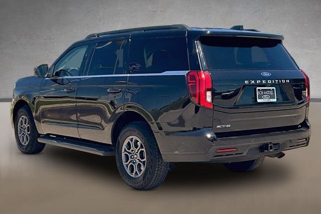 Used 2025 Black Ford Active image 9