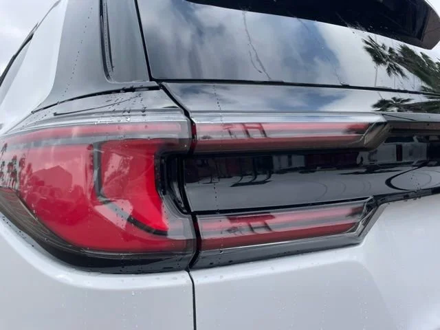 2026 GMC Acadia AT4 - Photo 7
