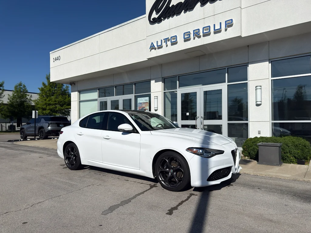 Used 2018 Alfa White Alfa Romeo Ti Sport image 1