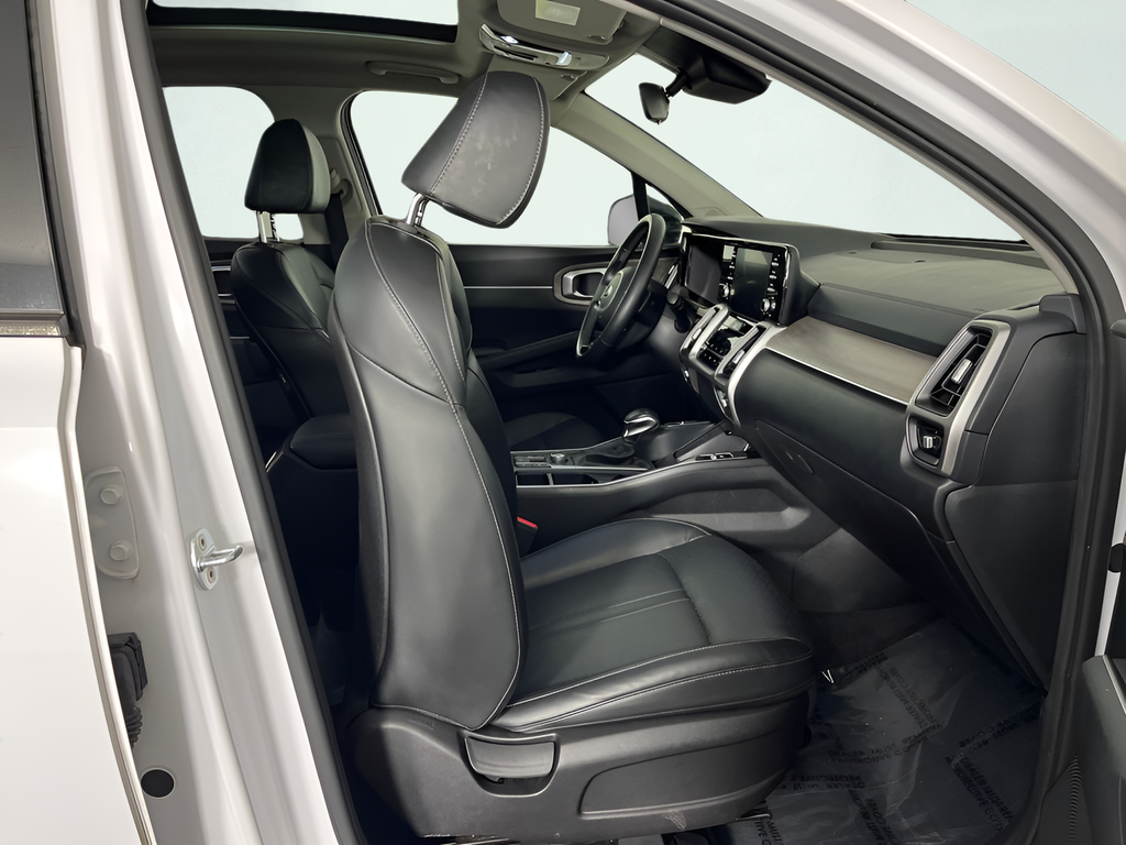 2021 Kia Sorento EX - Photo 16